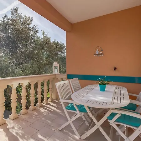 Apartman Tanja *